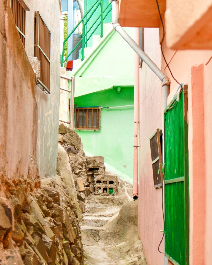 Detalle de una calle en el Gamcheon Culture Village.